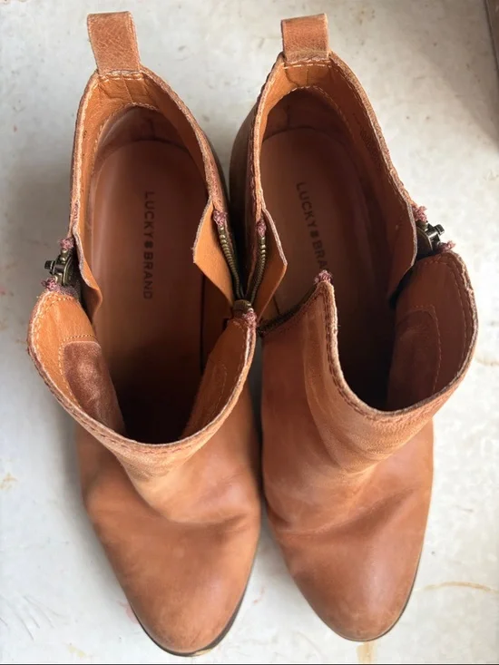 Lucky Brand Cognac Leather Ankle Booties - Picture 3 of 9